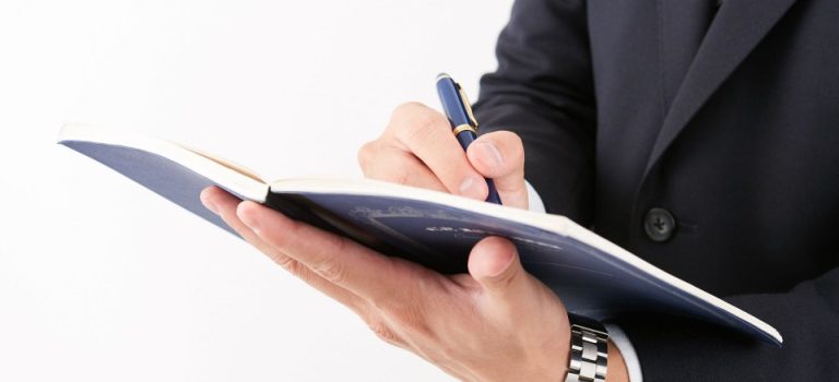 ホワイトな職場環境が信頼を生む現代メーカーの新たな価値評価の潮流