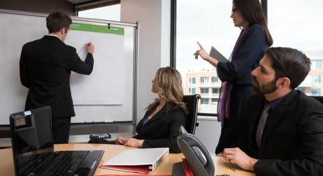 次世代を見据えたメーカー業界の職場革命と働きやすさの現在地